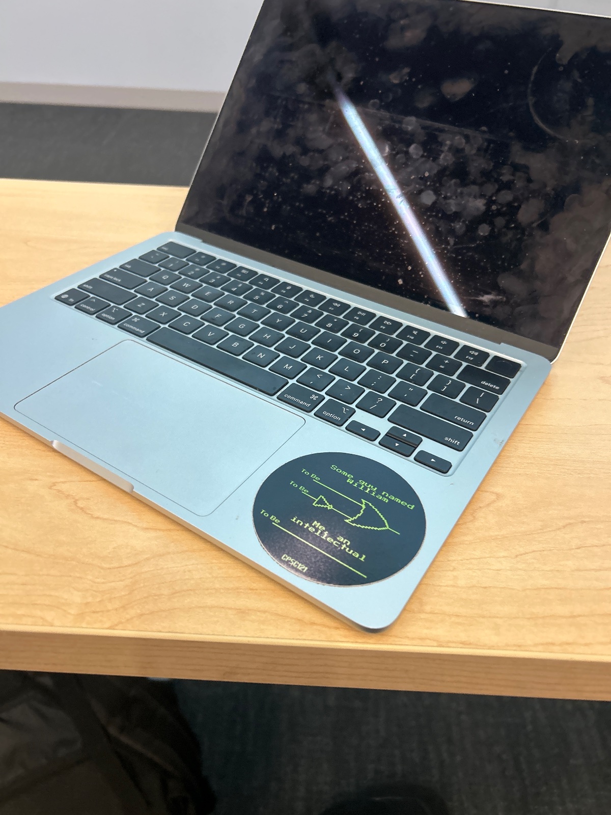 Apple MacBook Laptop – Silver